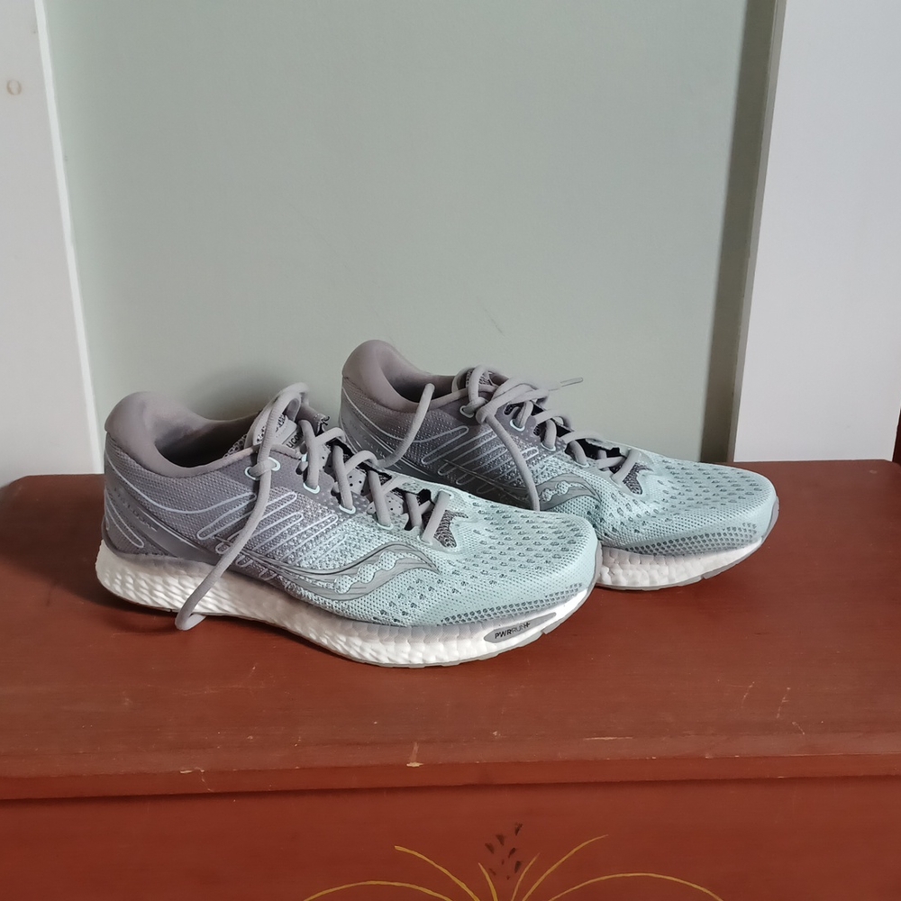 Saucony freedom 3 womens running shoe
